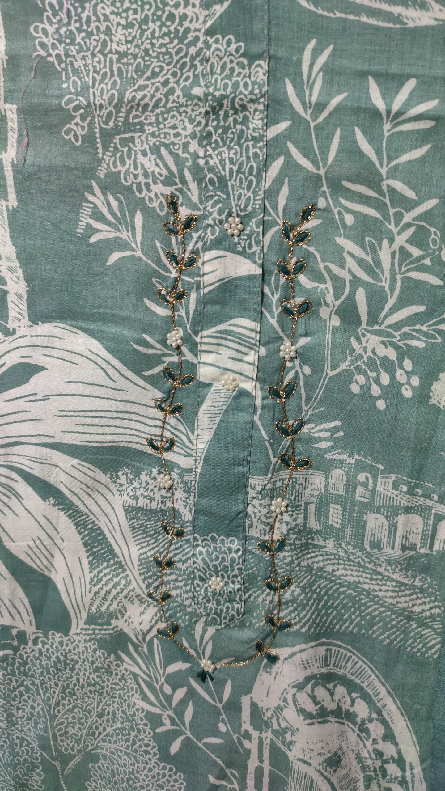 Elegant Green Floral Printed Cotton Unstitched Suit Set with Designer Dupatta - Image 3