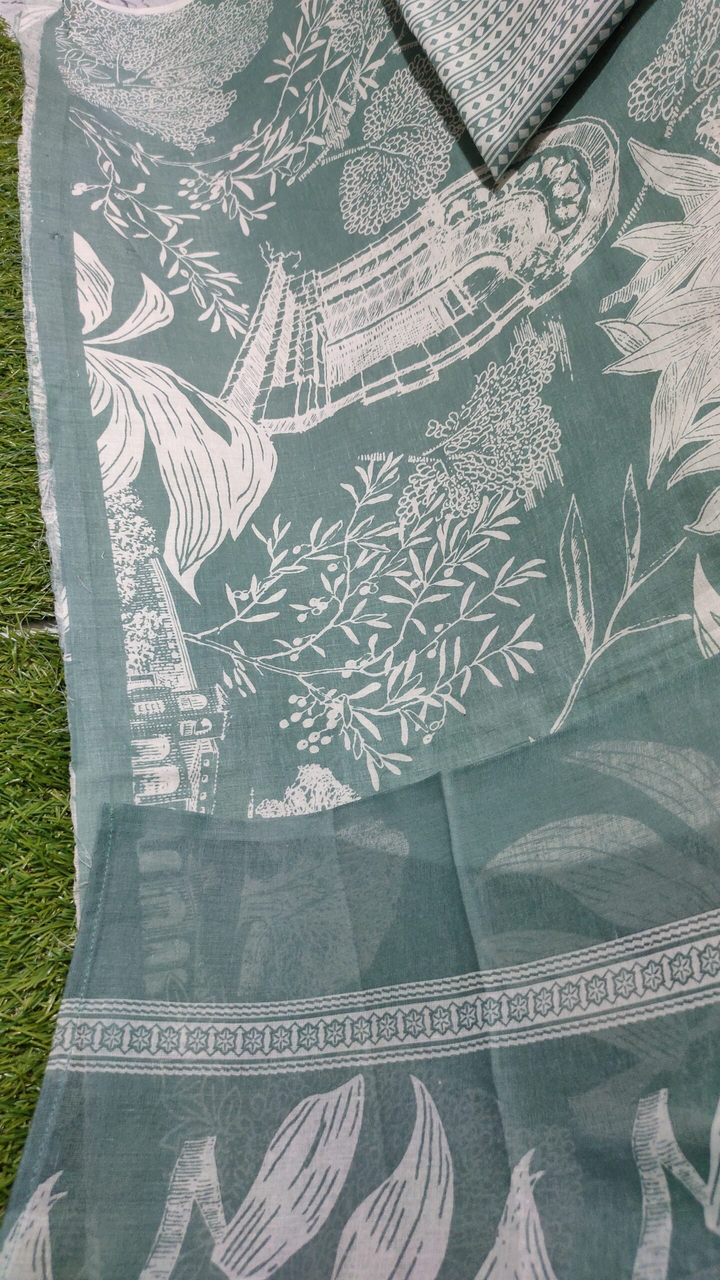 Elegant Green Floral Printed Cotton Unstitched Suit Set with Designer Dupatta - Image 6